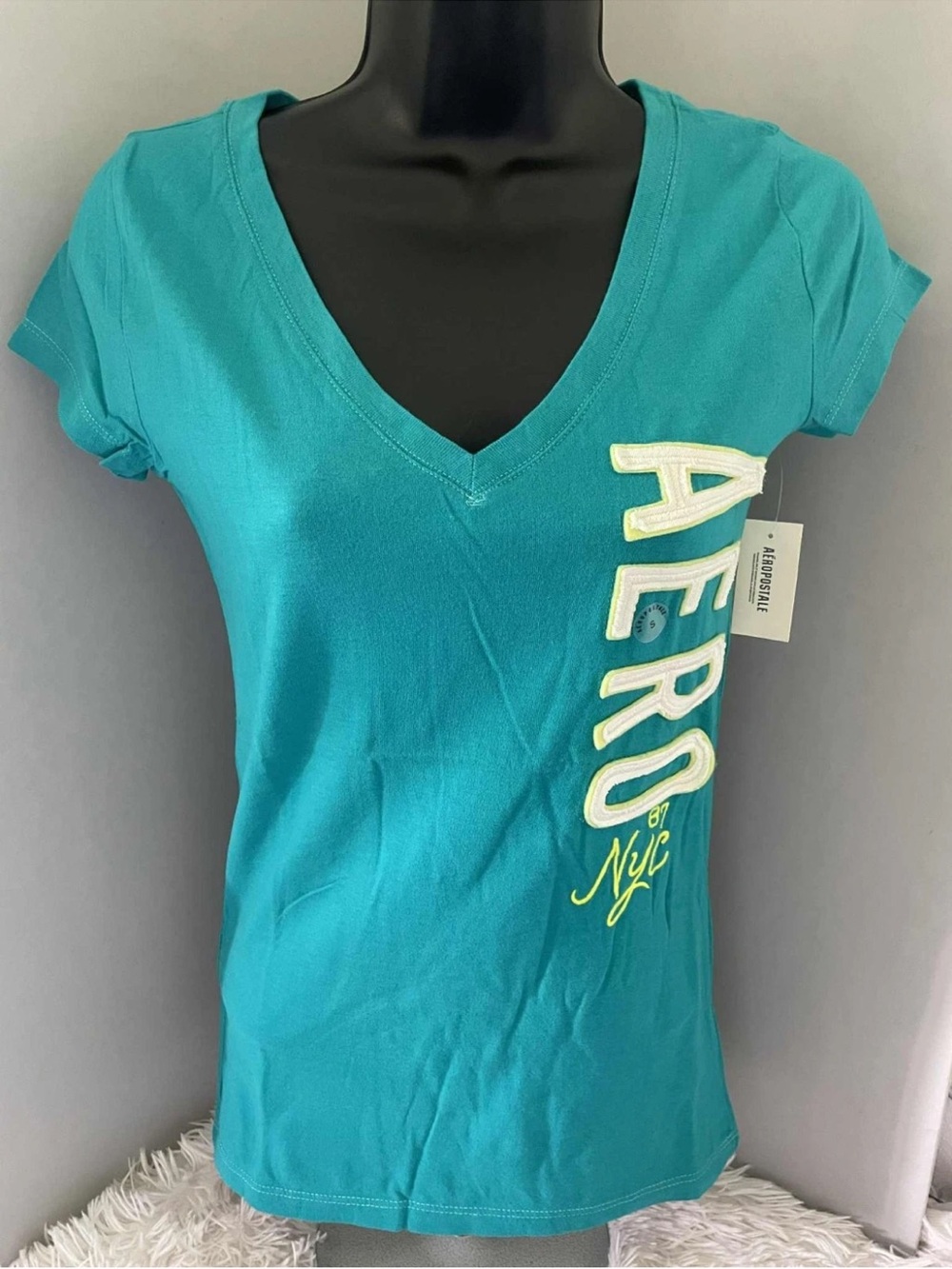 NWT Y2K AEROPOSTALE V-Neck Logo T-Shirt Juniors/Women Turquoise/Letter Patches